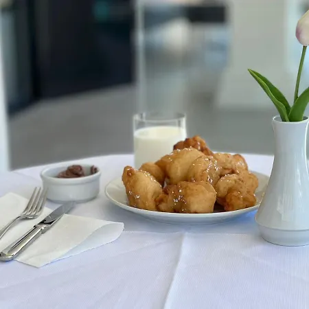 호텔 Rozafa Palace 4*