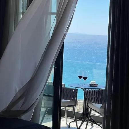 Rozafa Palace