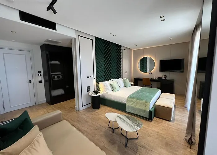 Rozafa Palace 4*