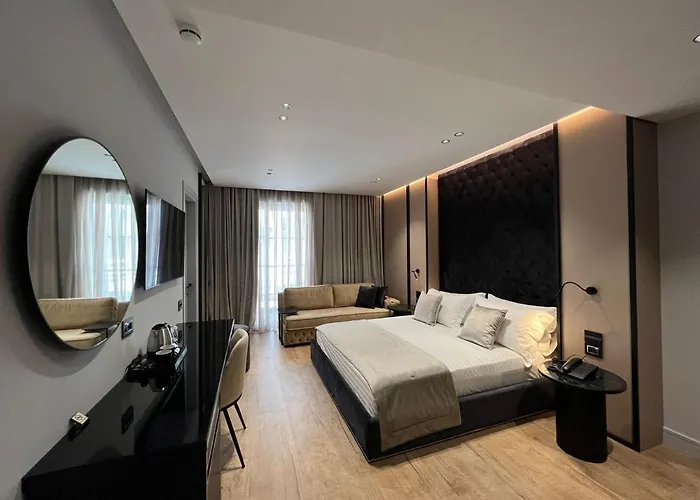 Otel Rozafa Palace Saranda