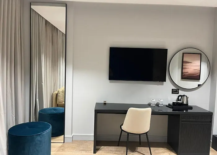 Rozafa Palace Otel 4*