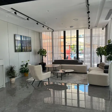 Hotell Rozafa Palace