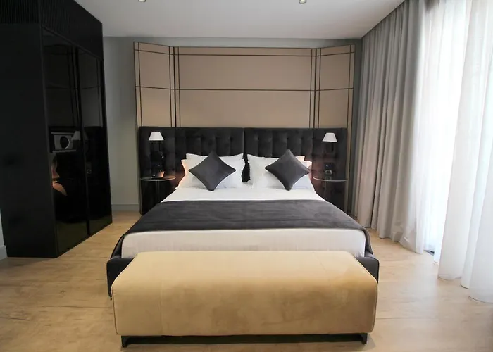 Rozafa Palace فندق