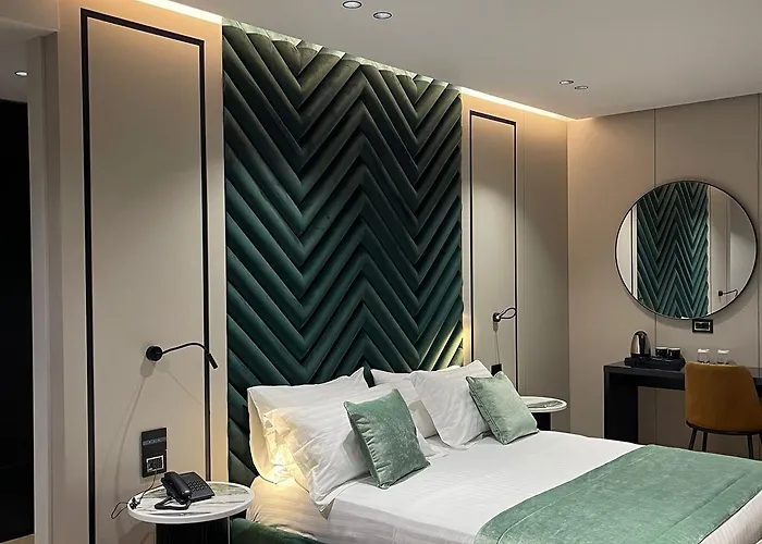 Rozafa Palace 4* ساراندا